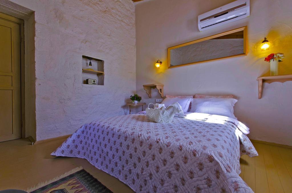 Lilyum Alacati - Tas Ev Exterior photo